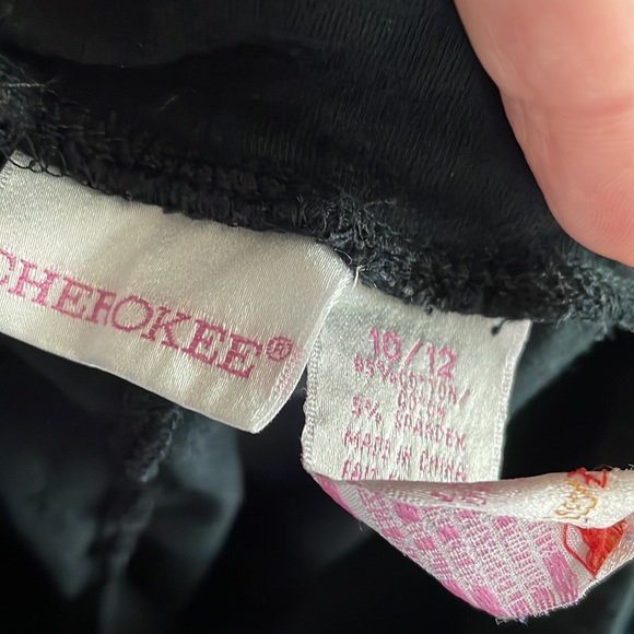 🌻3/$20 Girls black capris leggings size 10-12 - Picture 4 of 4